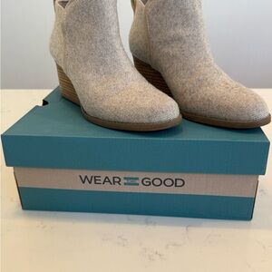 Toms Kaia Women's Textured Tan Ankle Booties